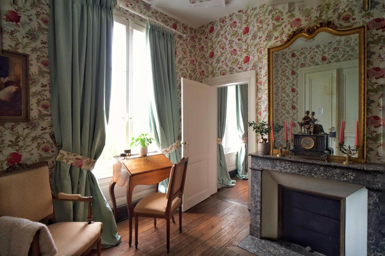Manoir De La Salle Du Roc Bourré Екстериор снимка